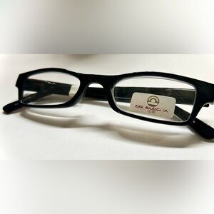 BIG BUDDAH readers +2.50 NWOT